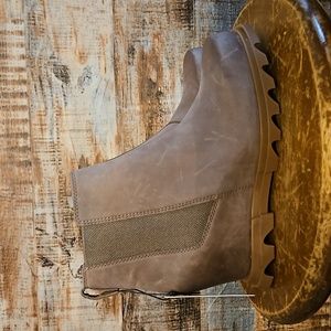 Sorel Women's Joan of Arctic Wedge III Chelsea Boot — Waterproof Leather Wedge